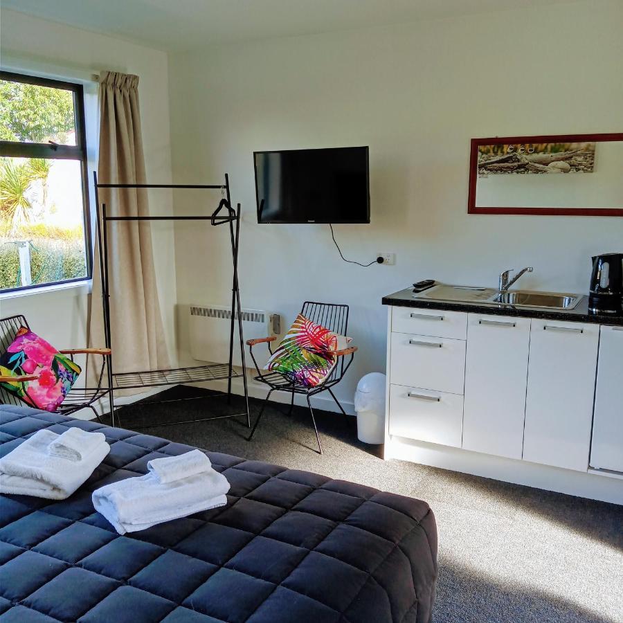 Last Light Lodge Tuatapere Екстериор снимка