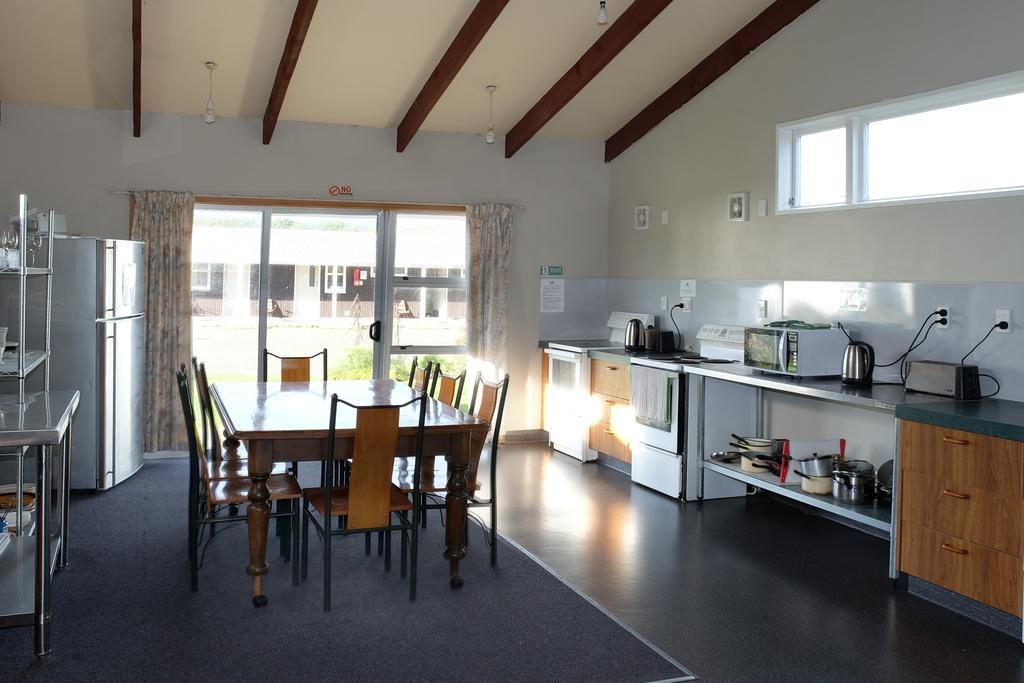 Last Light Lodge Tuatapere Екстериор снимка